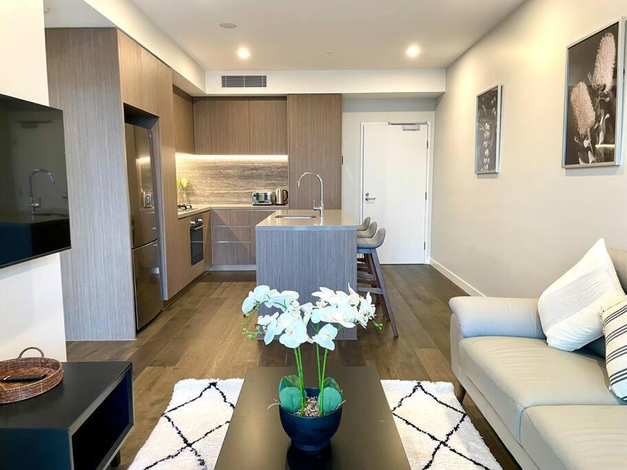 Luxury Stunning Riverview 1 Bedroom Apt 479F Gold Coast Kültér fotó