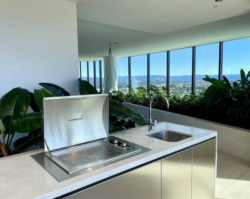 Luxury Stunning Riverview 1 Bedroom Apt 479F Gold Coast Kültér fotó